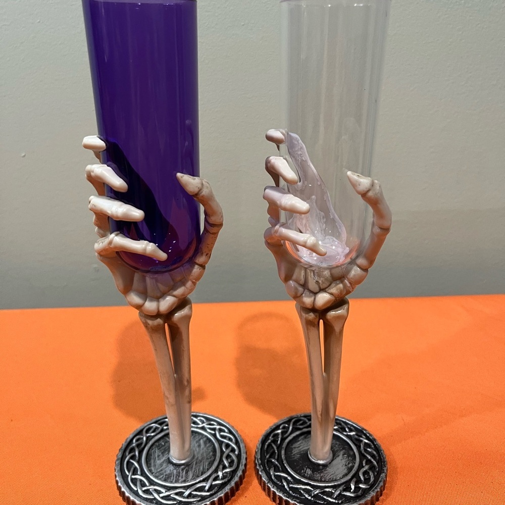 6/$25 Skeleton Hand Wine Glasses plastic - Picture 2 of 8
